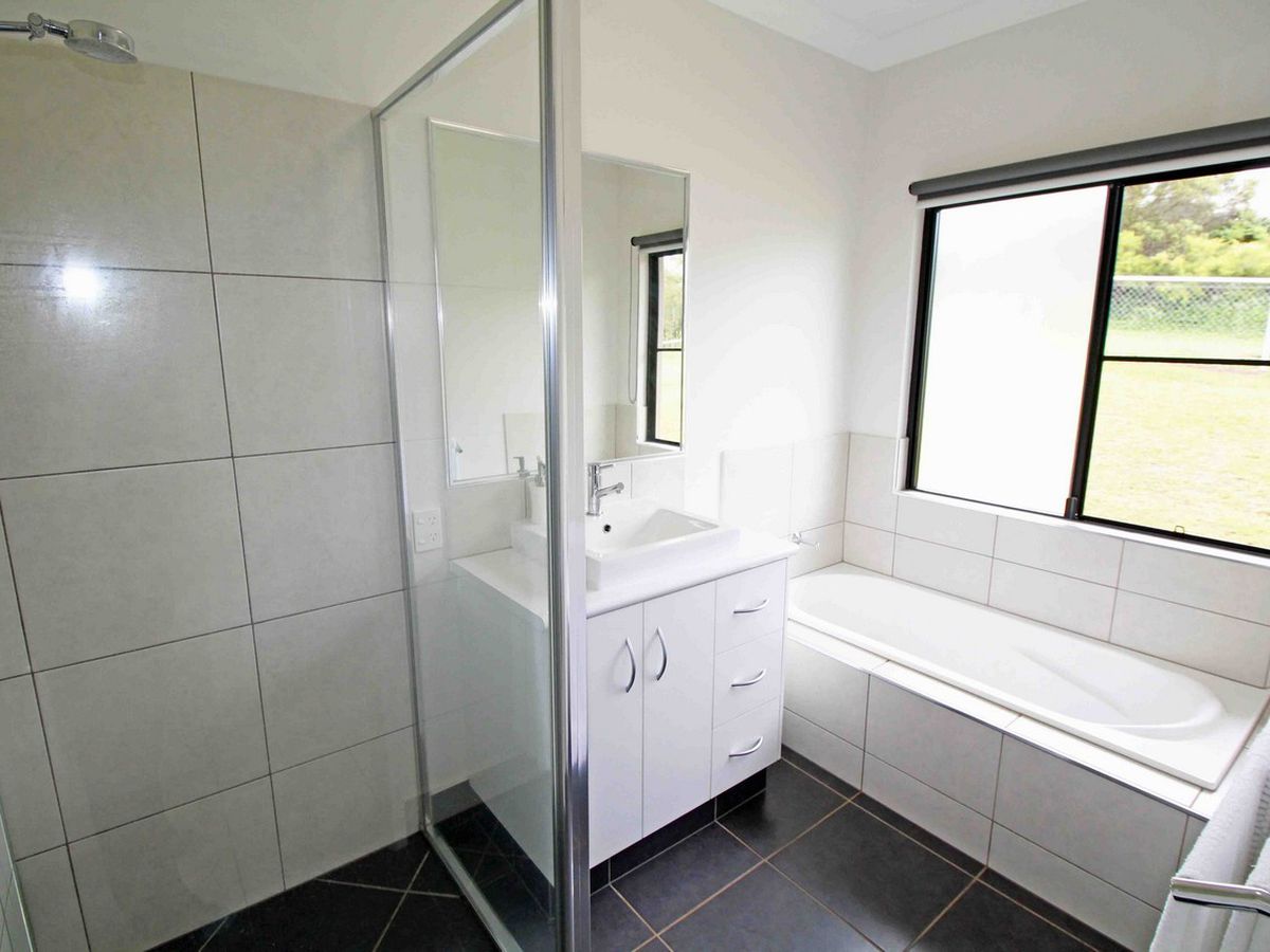 21 Moffat Drive, Tolga