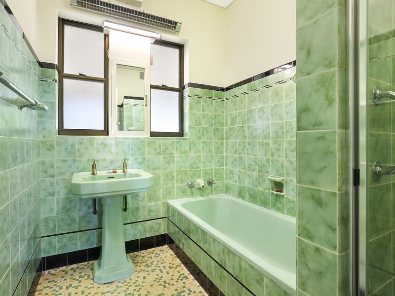 93a Lake Heights Road, Lake Heights