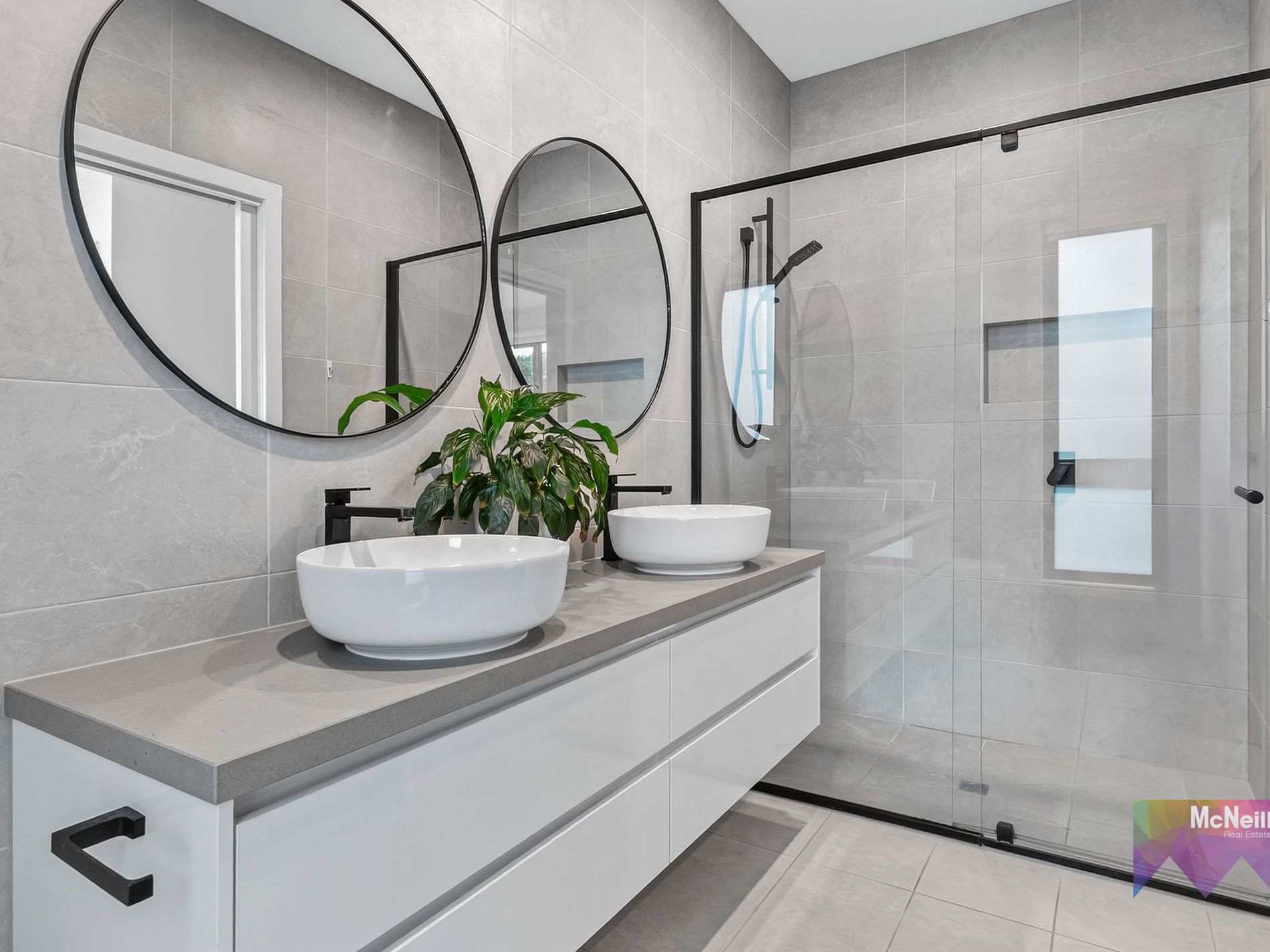 2 / 9 Seaton Road, Mornington