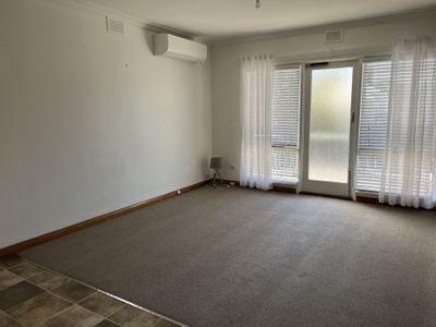 6 / 5 Raglan Street, Newtown