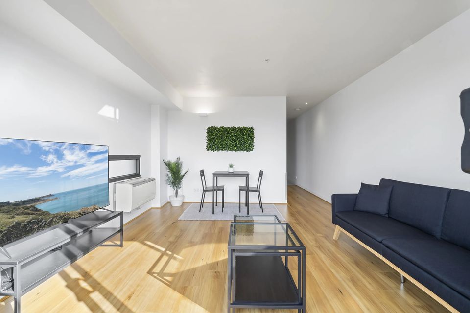 1324 / 572 St Kilda Road, Melbourne