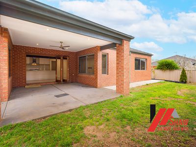3 Lancefield Drive, Caroline Springs