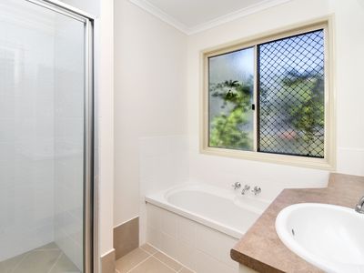 14B Lark Street, Longreach