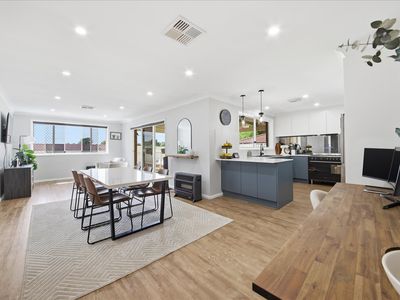 72 Welling Drive, Narellan Vale