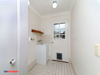 14 Macadamia Court, Walloon
