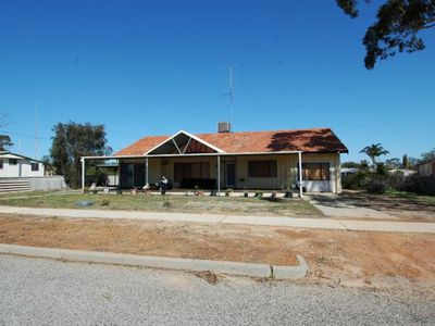 15 BYFIELD STREET, Meckering