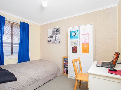 2 / 63 Esplanade, Port Willunga