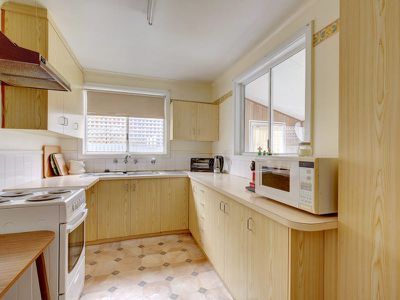 49 Hero Avenue, Middleton