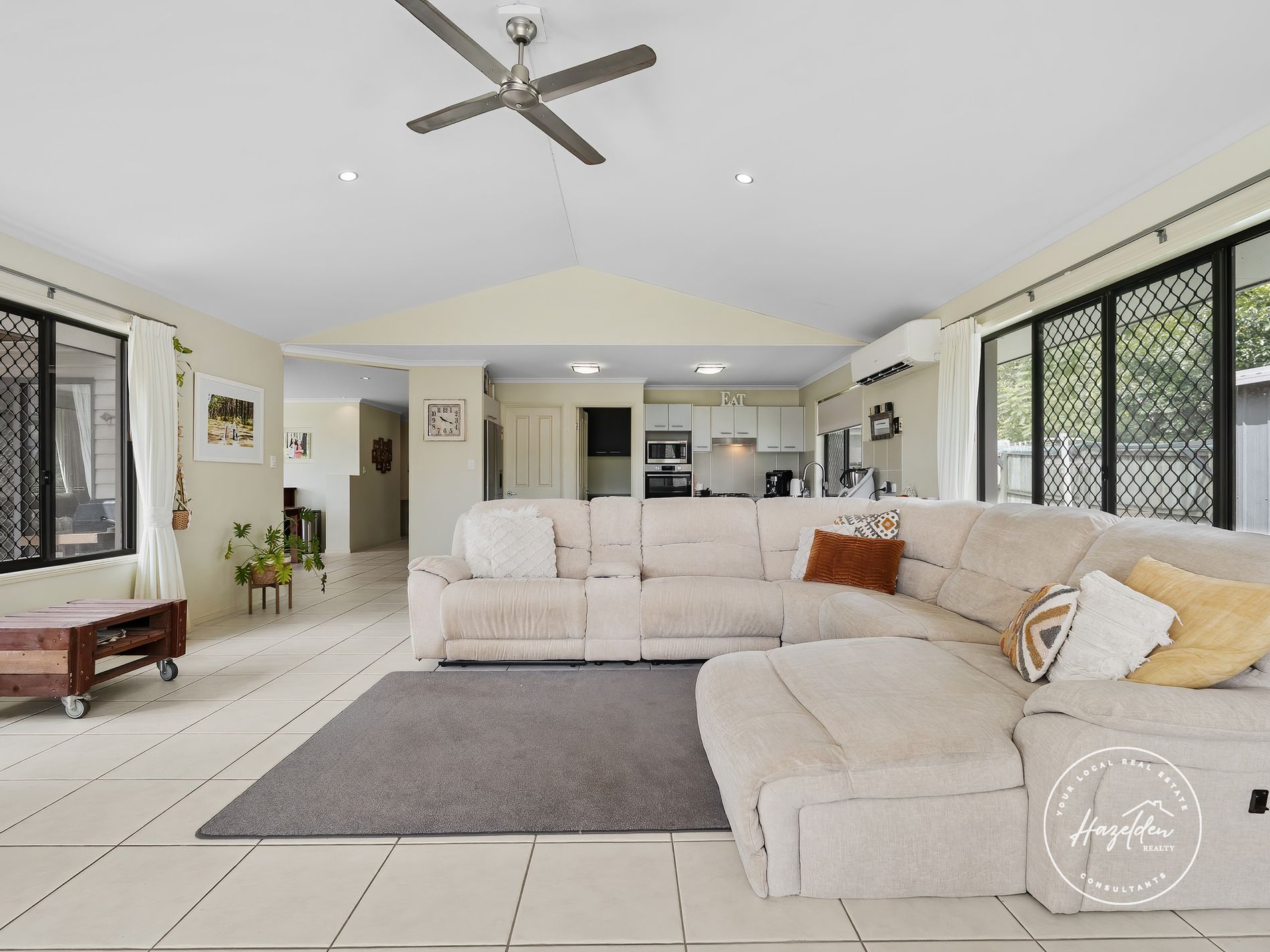 114 Pikes Road, Glass House Mountains