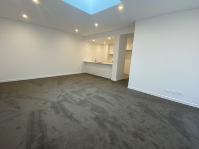 320 / 1 Evelyn Court, Shellharbour City Centre