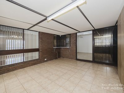 9 Burgland Drive, Girrawheen