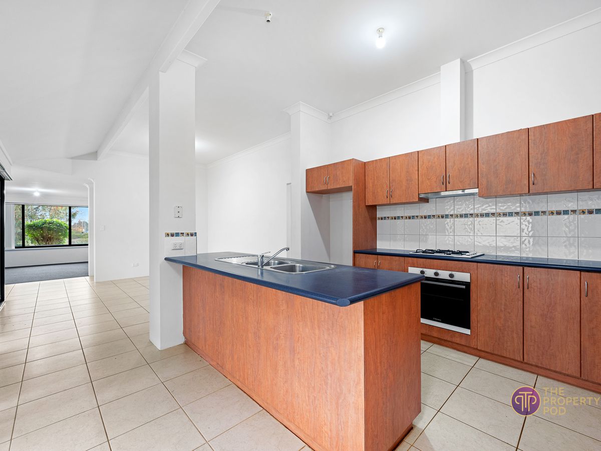 6 Lotus Court, Bertram