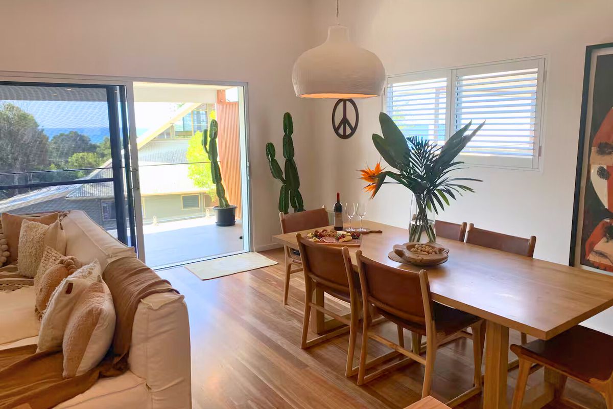 2 / 2 Bay Street, Angourie