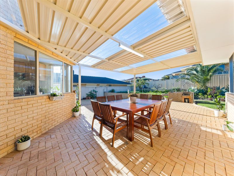 39 Castellon Crescent, Coogee