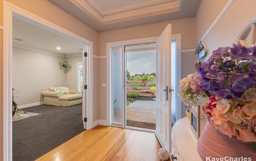8 Pink Hill Boulevard, Beaconsfield