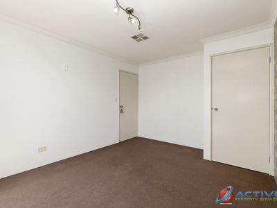 4 Lorna Cove, Tapping