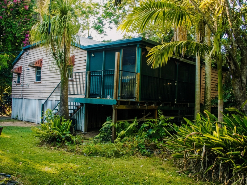 2 Co-Op Lane , Glass House Mountains