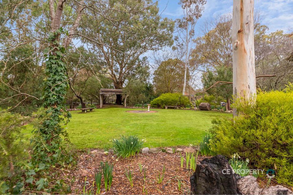 11 Cromer Road, Birdwood