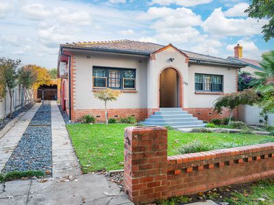 369 KENILWORTH STREET, East Albury