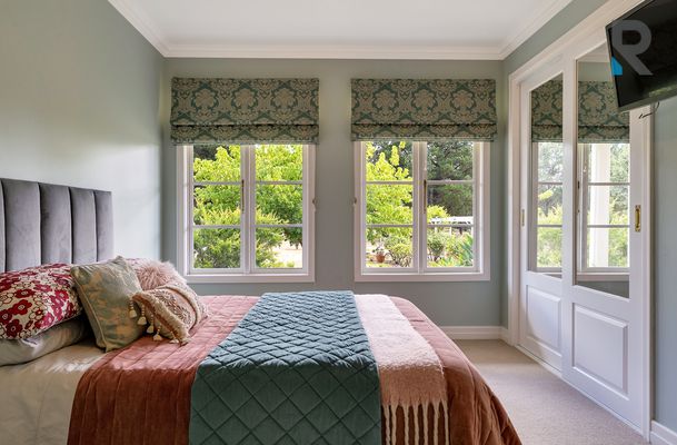 8 Pine Grove, Mickleham