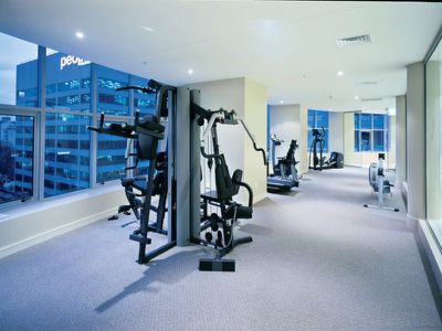 2206 / 77-81 Berry Street, North Sydney