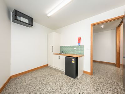 32A High Street, Trentham