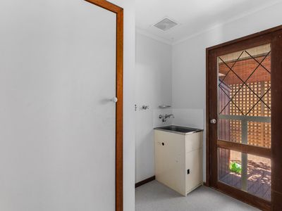 12 HANLEY CRESCENT, Seymour