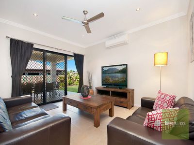 13 Santa Monica Place, Mount Louisa