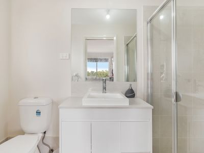 10 Tropea Street, Austral