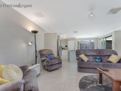 14 La Manche Ave, Port Kennedy