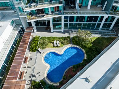 2405 / 1 Como Crescent, Southport