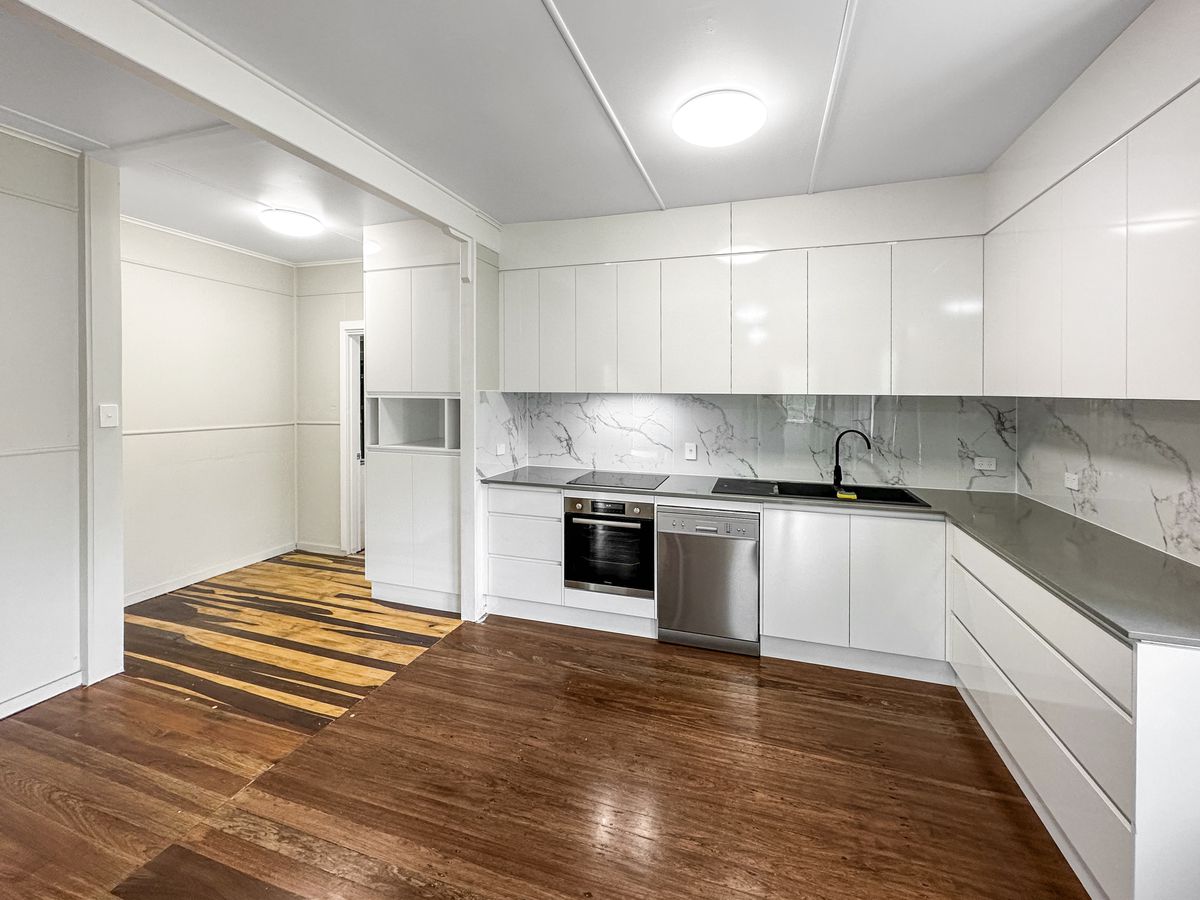 56 Weaver Street, Atherton