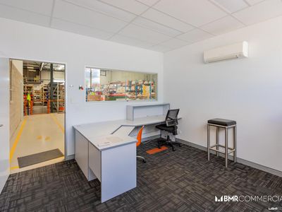 2 / 17 Cessnock Street, Fyshwick
