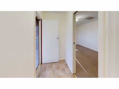 102 Myall Street, Dubbo