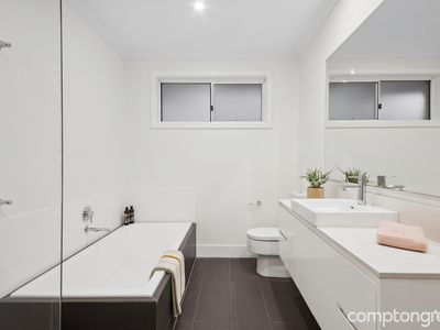 86 Coronation Street, Kingsville