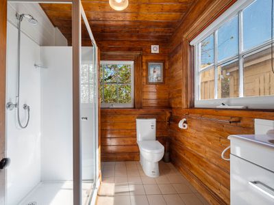 198 Princes Highway, Port Fairy