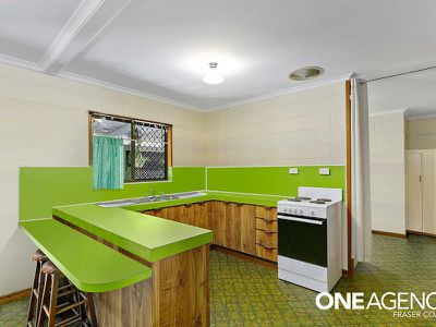 21 Cooloola Crescent, Urangan