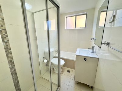 2 / 27 Park Street, Campsie