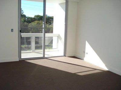 14 / 2-12 Young Street, Wollongong