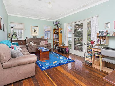 5 Gardeners Crescent, Shellharbour