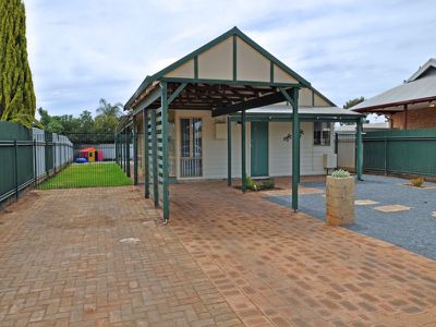 24B Killington Crescent, Boulder