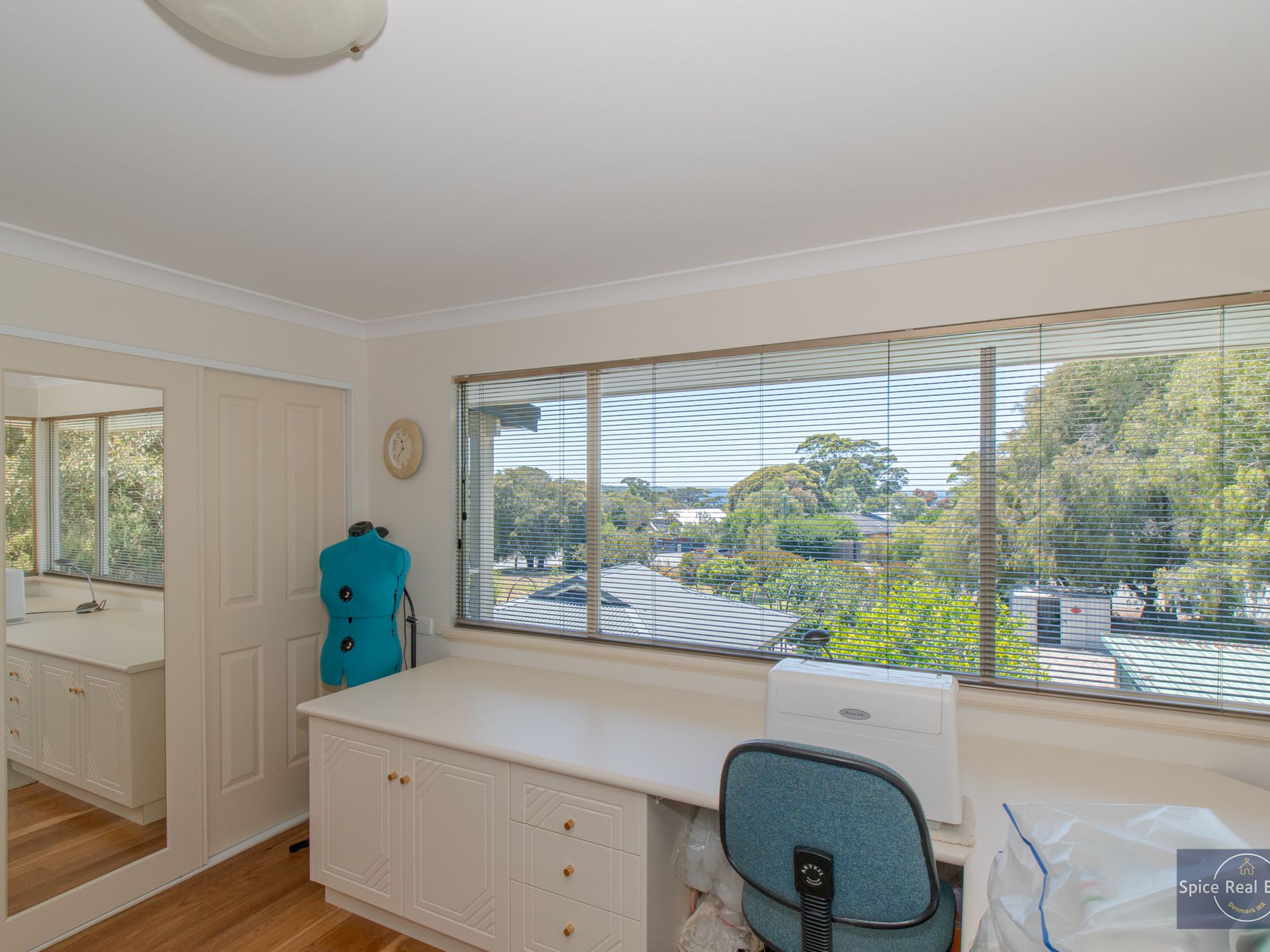 2 Maloney Close, Ocean Beach