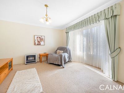 2A  Leeton Close , Halls Head