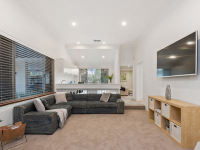 43 Evergreen Gardens, Carramar