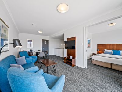 607 / 451 Murray Street, Perth