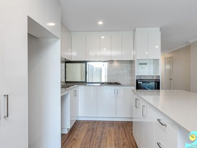 6 / 6 Merion Court, Yanchep