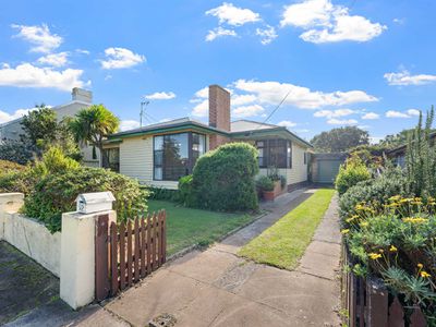 92 Bank Street, Port Fairy