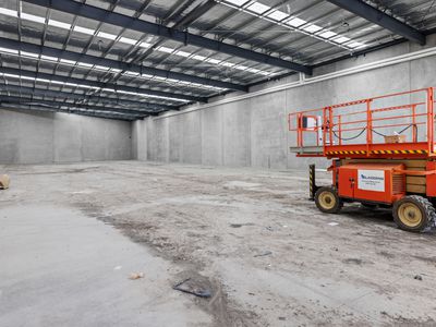 1&2 / 12 Leader Street, Truganina