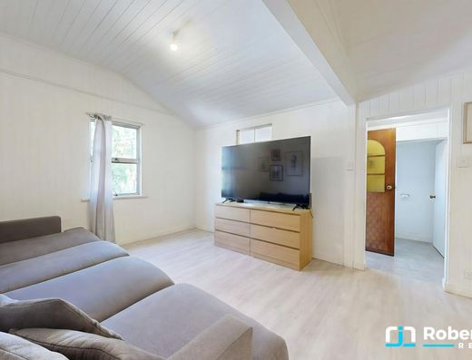 Renovated queenslander in the heart of Boreen Point. image 5