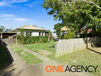 10 Leatham Avenue, Nowra